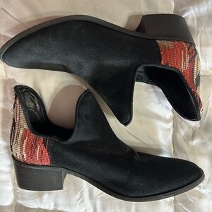 Charleston Shoe Aiken Black Suede Boot bootie 9